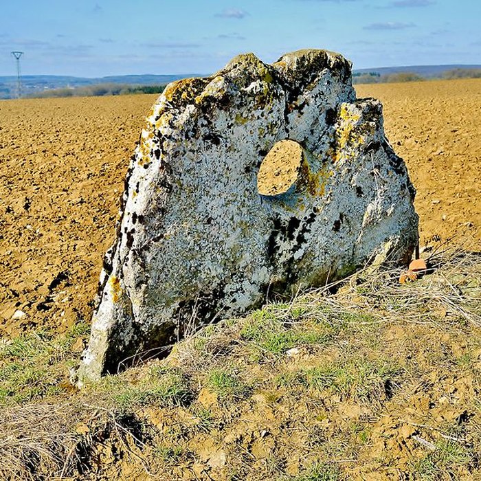 Photo de Pierre percée de Traves
