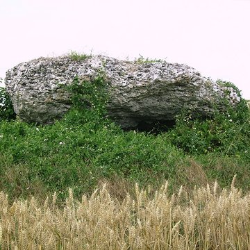 Dolmen dit La Pierre Tournante