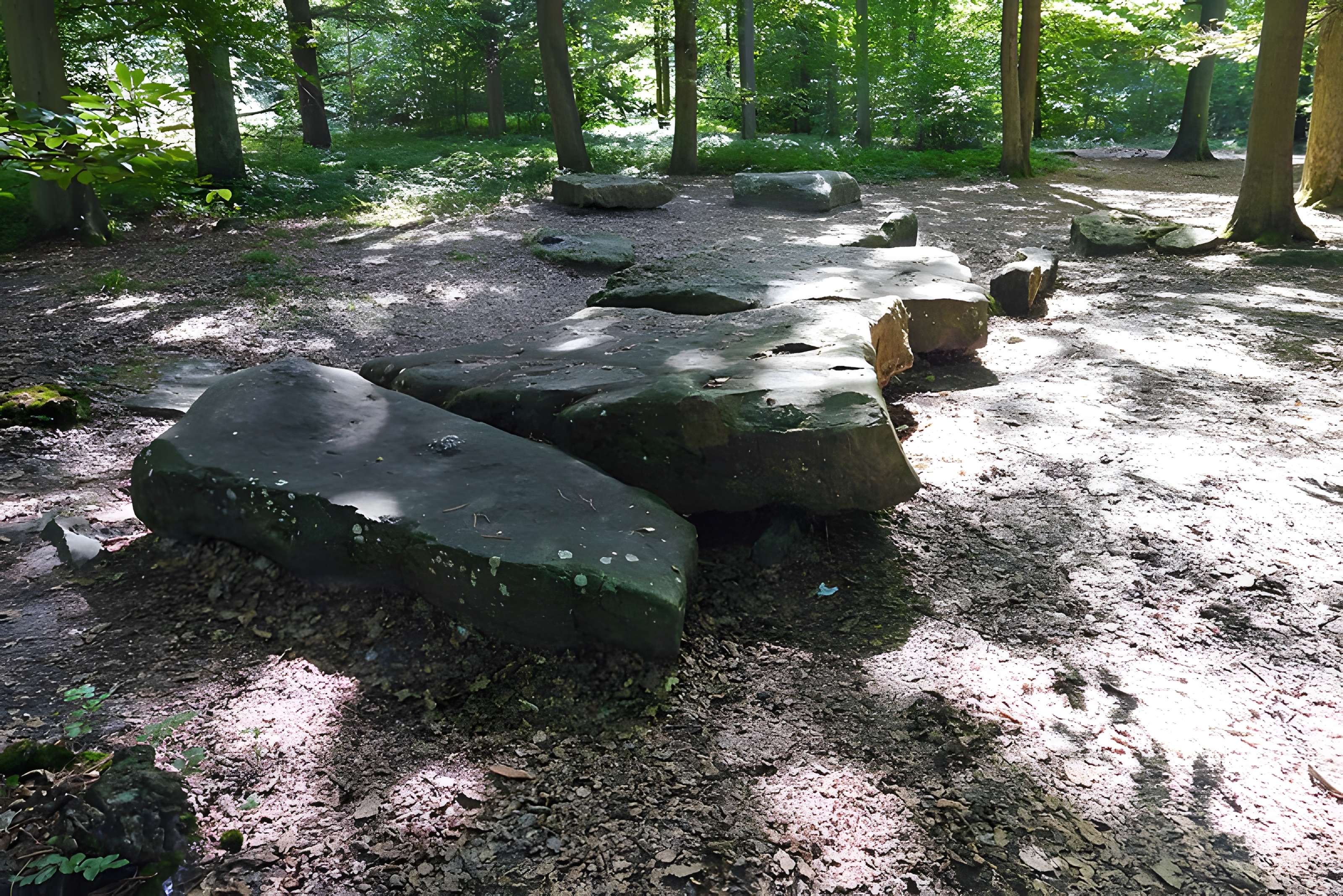 Pierre Turquaise de Saint-Martin-du-Tertre