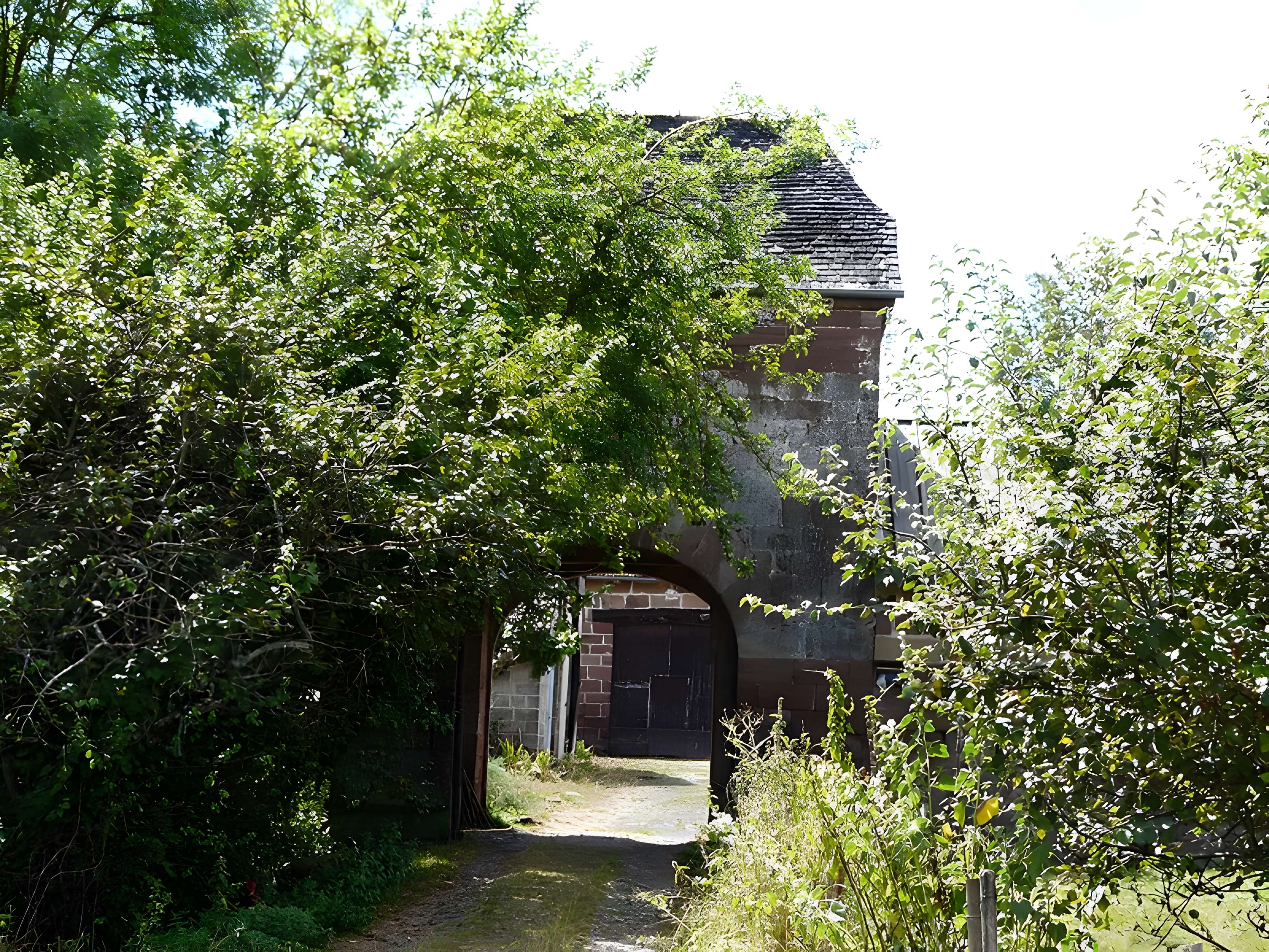 Pigeonnier-porche de Varetz