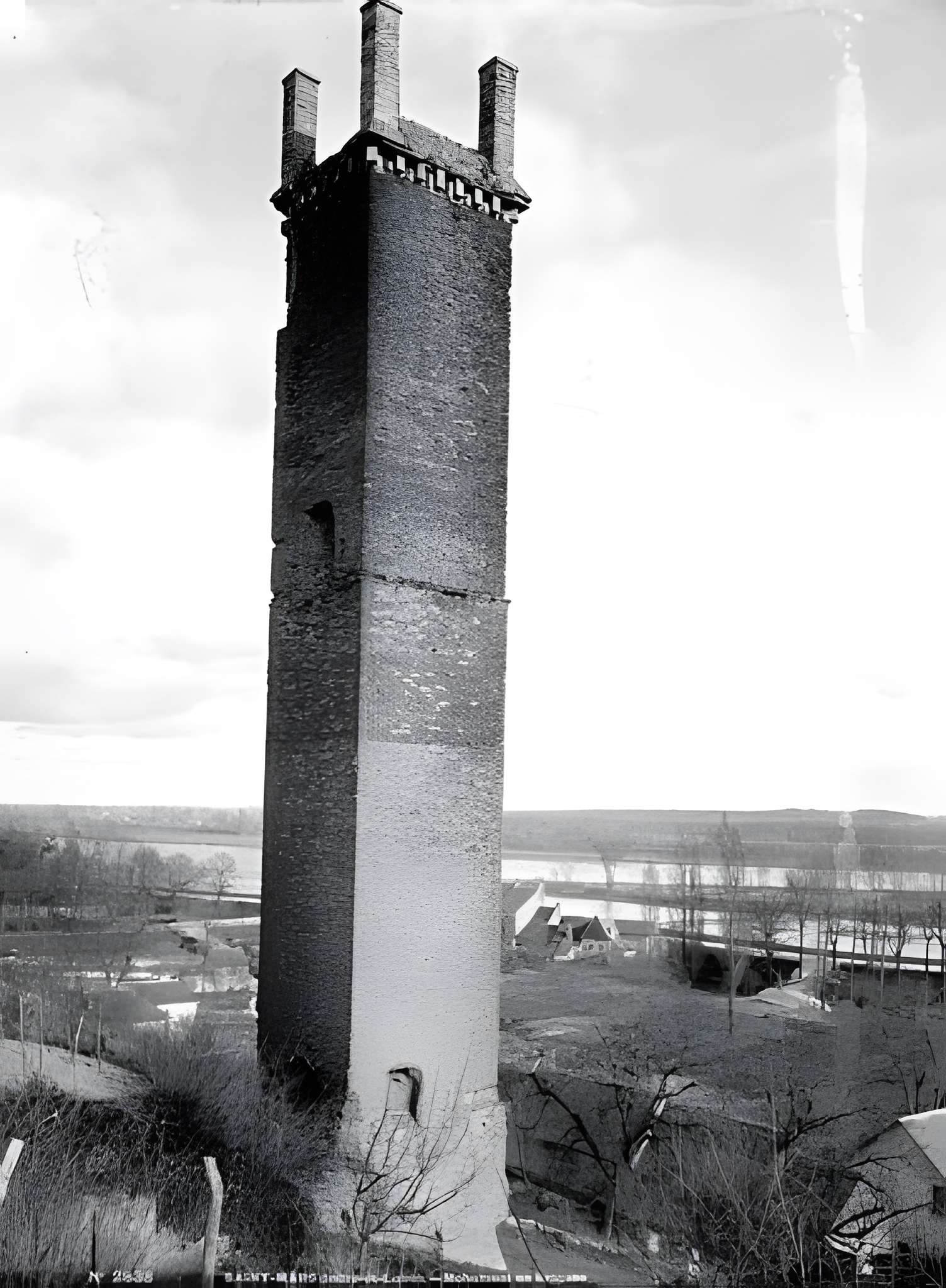 Pile romaine de Cinq-Mars-la-Pile