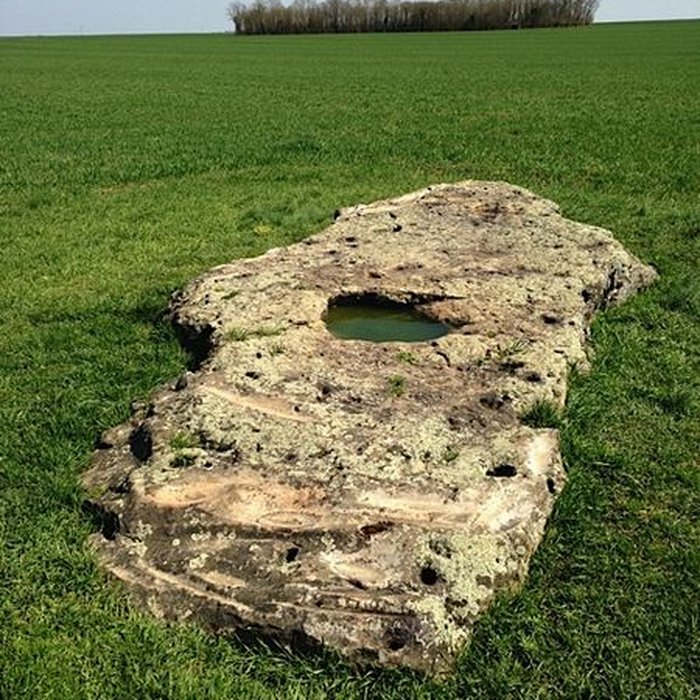 Photo de Polissoir Pinte de Saint-Martin à Corancez