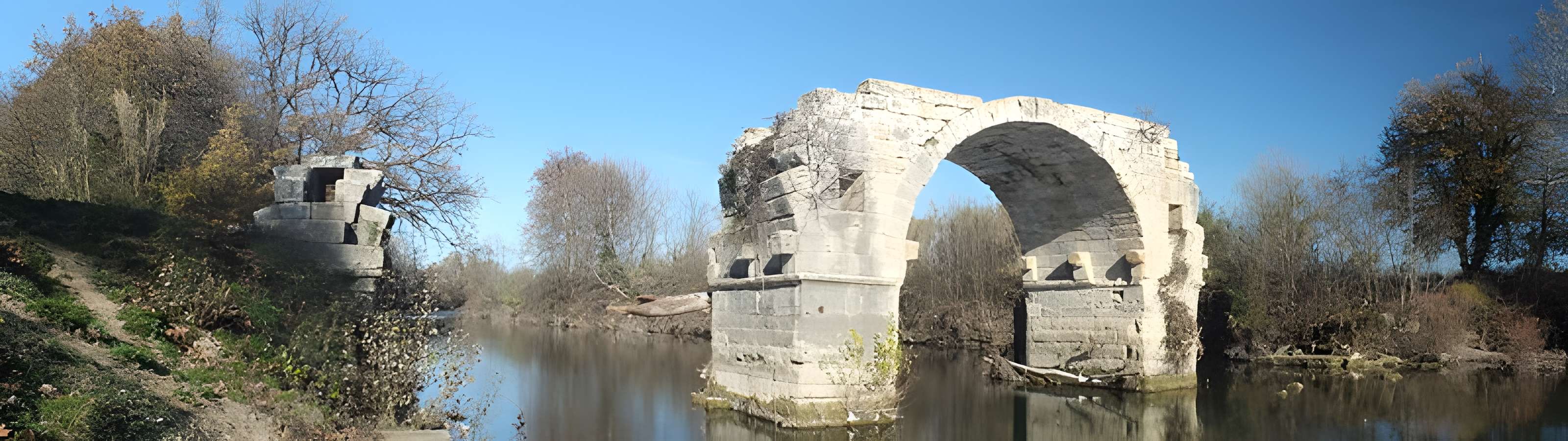 Pont Ambroix Via Domitia à Gallargues-le-Montueux