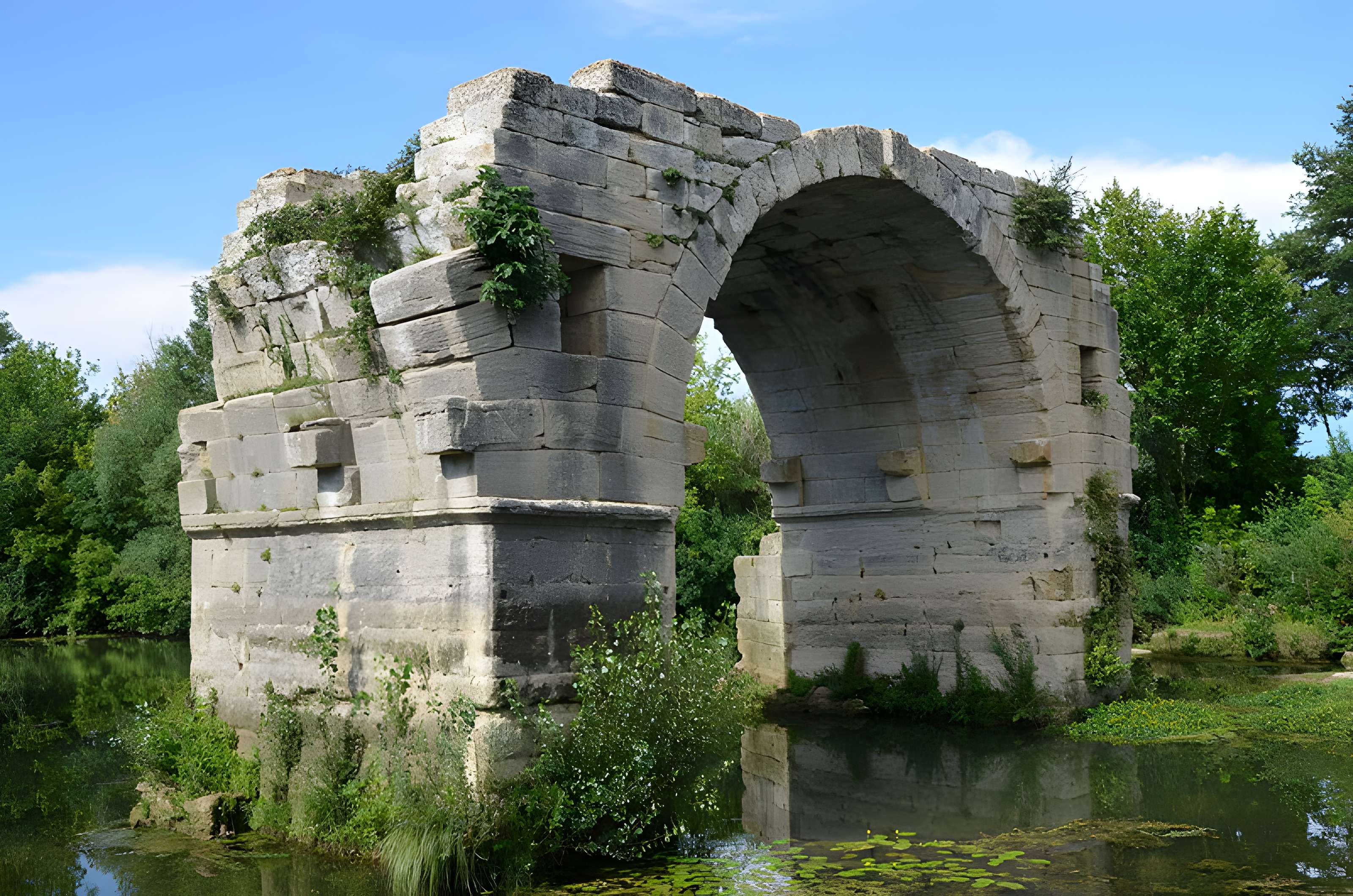 Pont Ambroix Via Domitia à Gallargues-le-Montueux