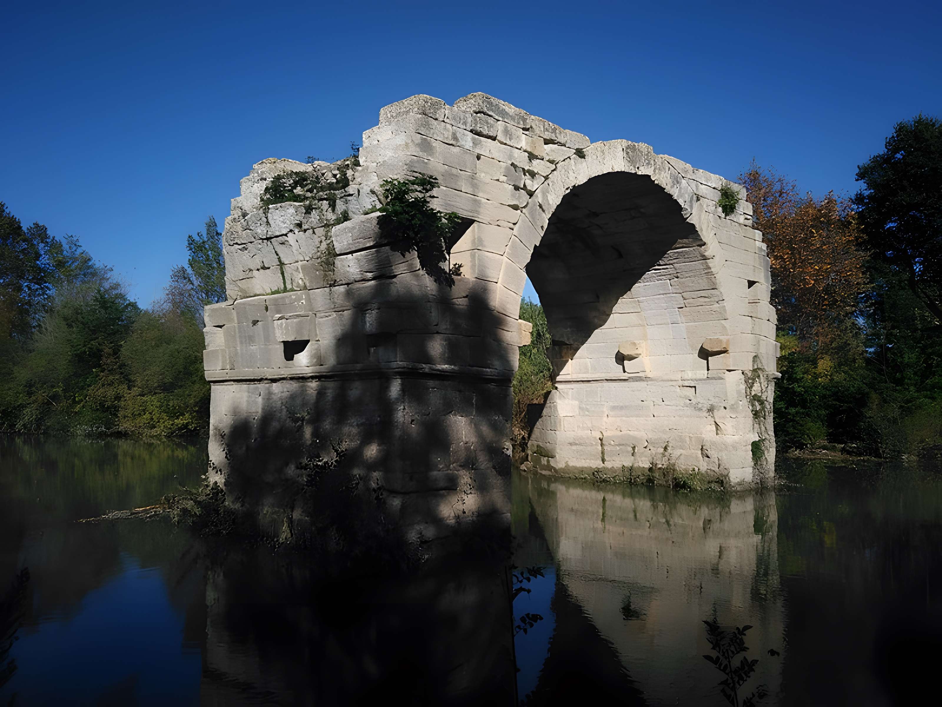 Pont Ambroix Via Domitia à Gallargues-le-Montueux