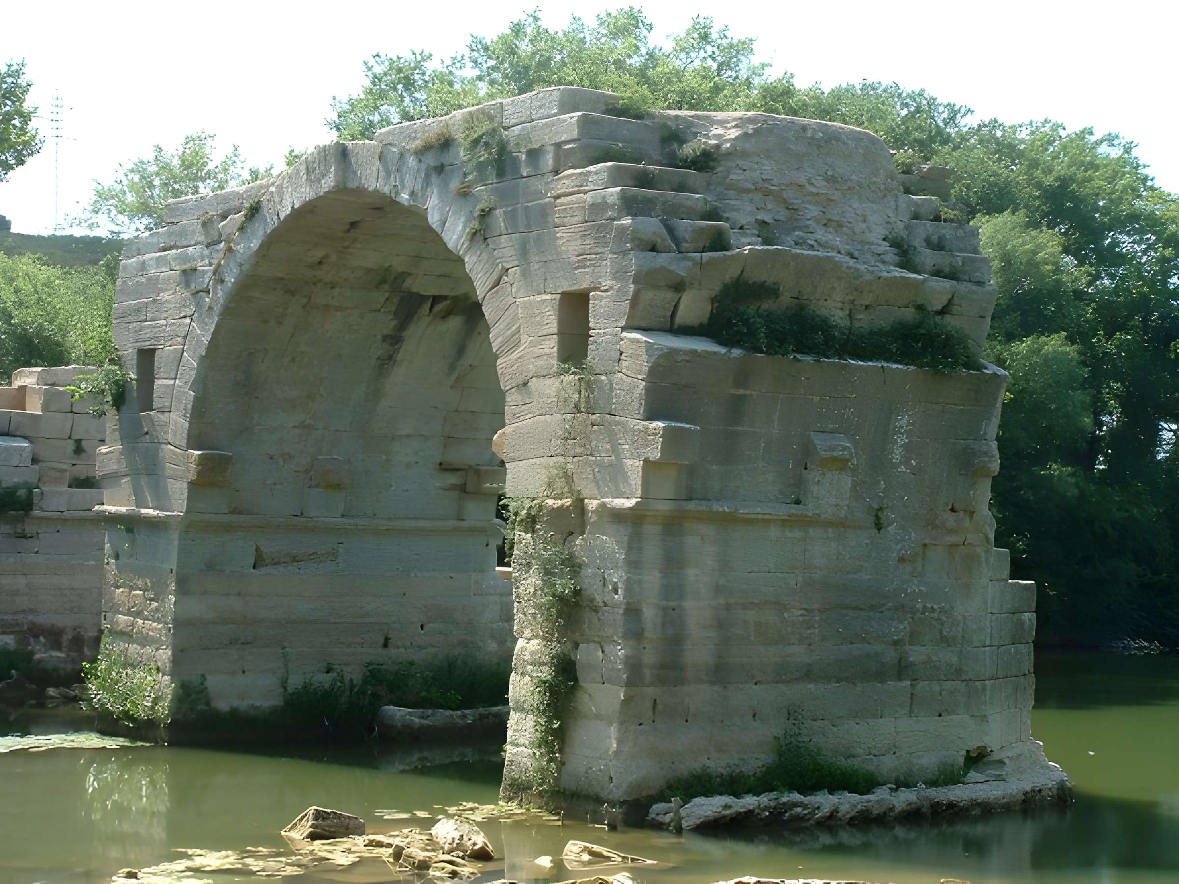Pont Ambroix Via Domitia à Gallargues-le-Montueux
