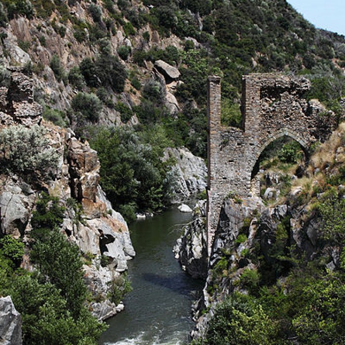 Photo de Pont aqueduc den Labau à Rodès