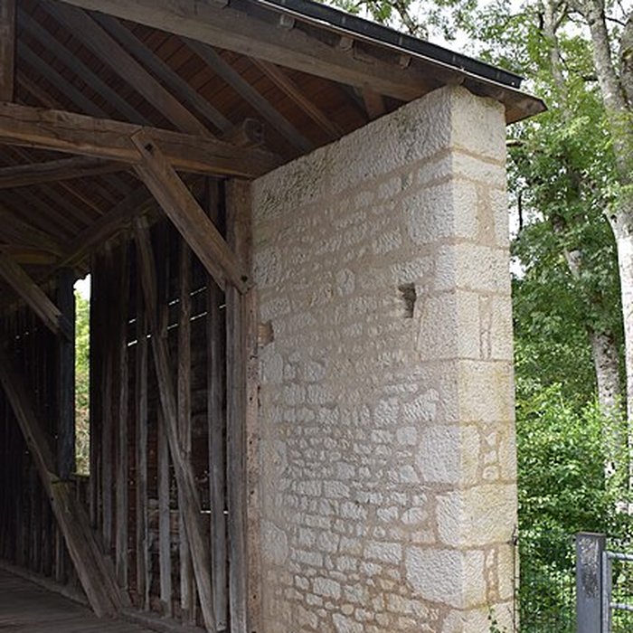 Photo de Pont couvert du Pont-Chrétien-Chabenet