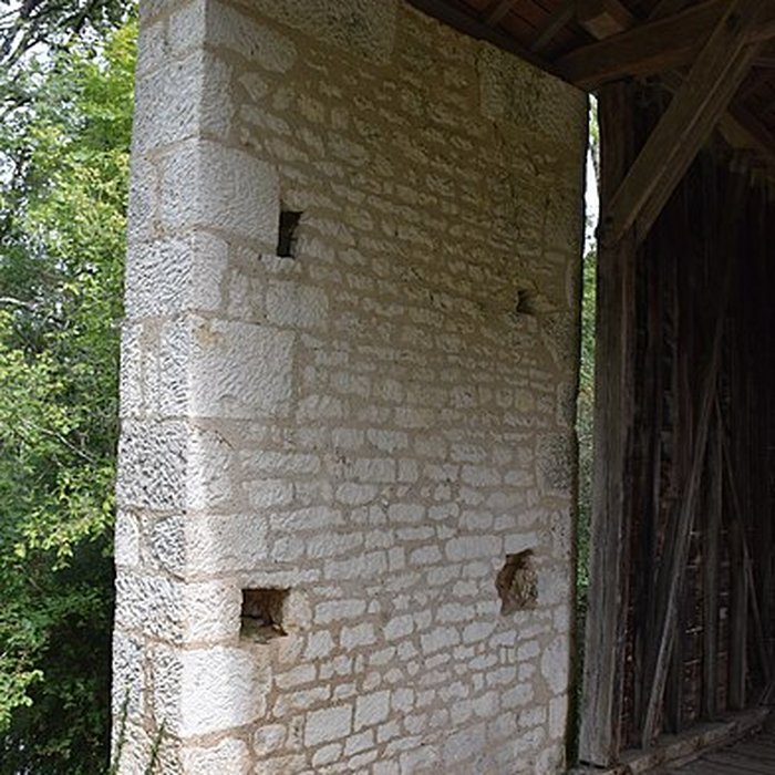 Photo de Pont couvert du Pont-Chrétien-Chabenet