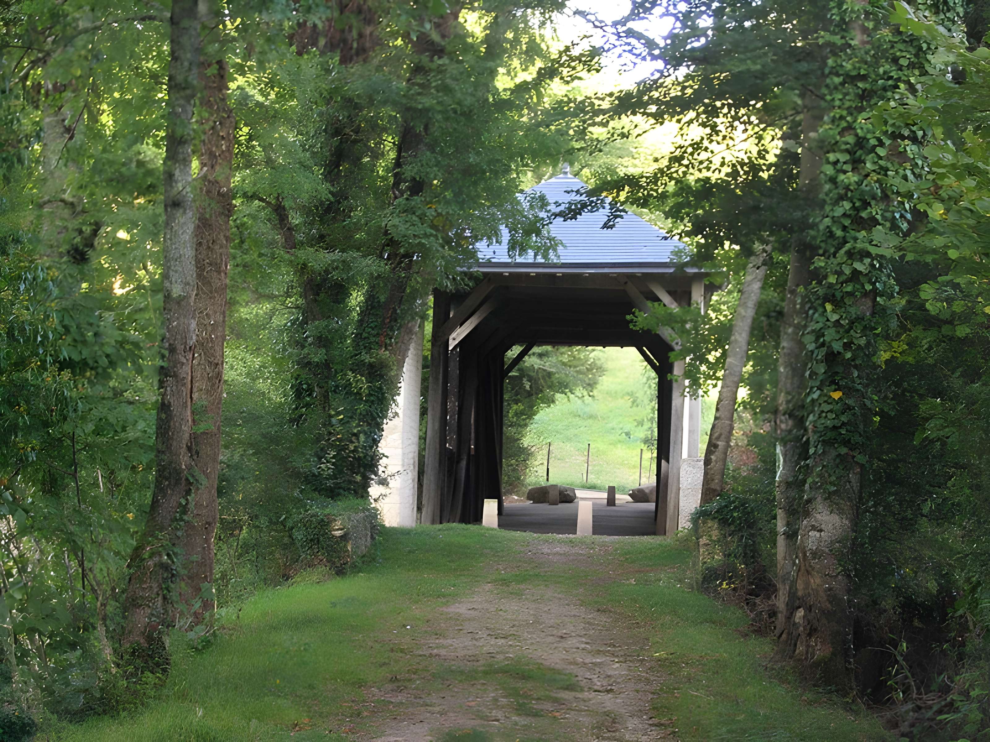 Pont couvert du Pont-Chrétien-Chabenet