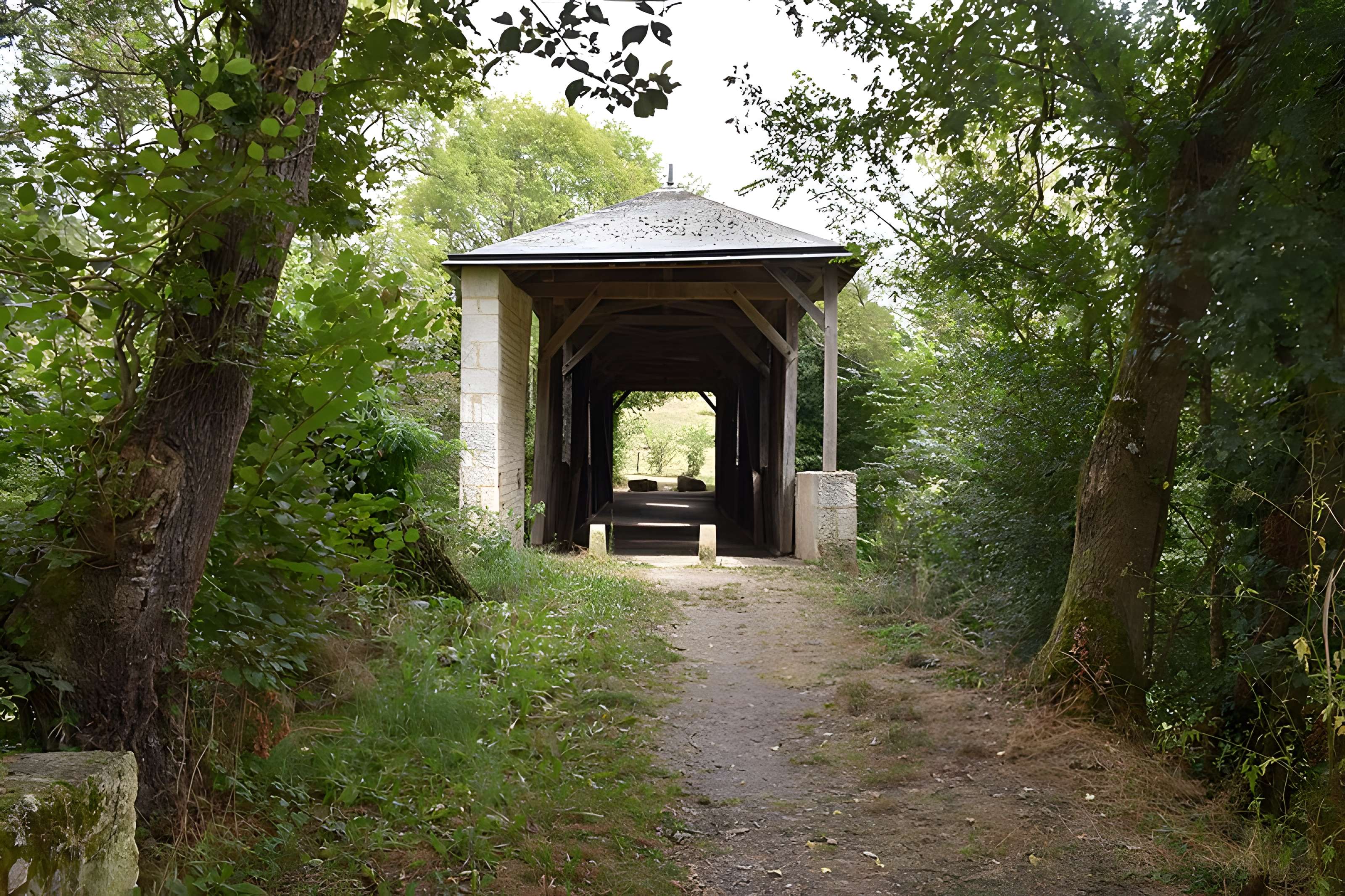 Pont couvert du Pont-Chrétien-Chabenet