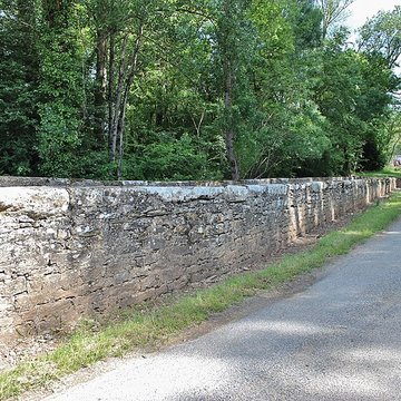 Pont de Laval à Puycelsi