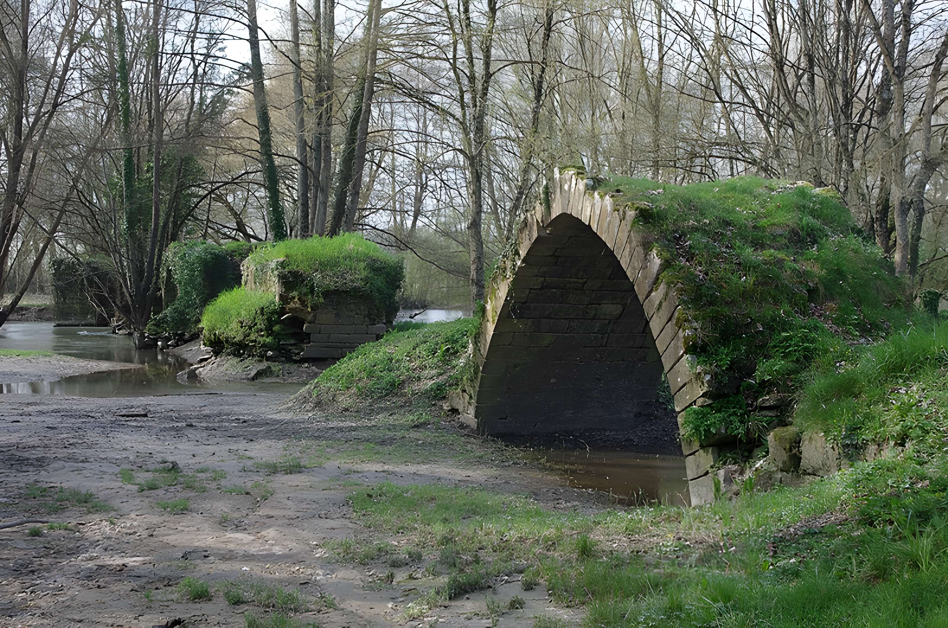 Pont de l'Isle Auger à Chambourg-sur-Indre