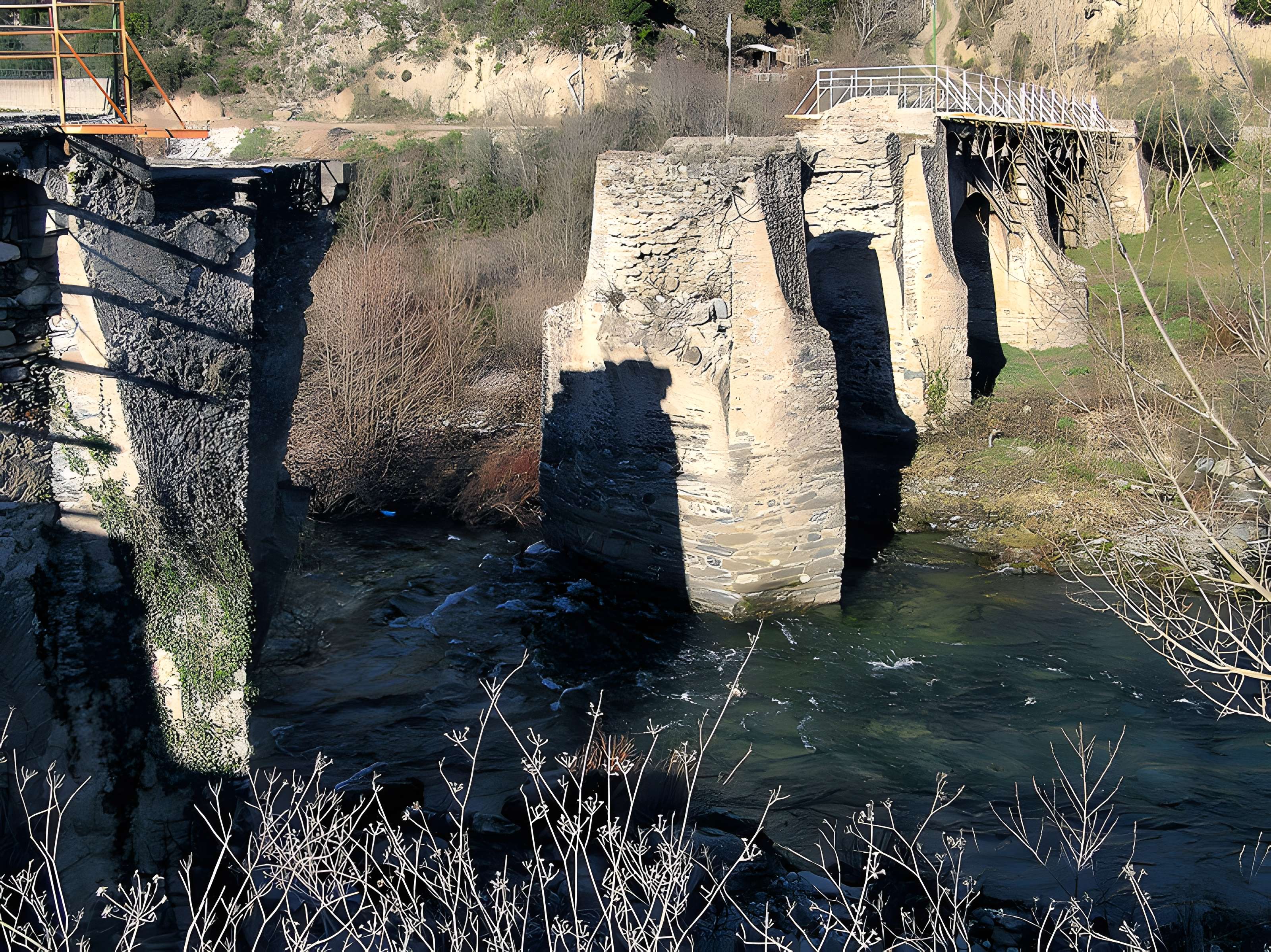 Pont de Ponte Nuovo à Castello-di-Rostino