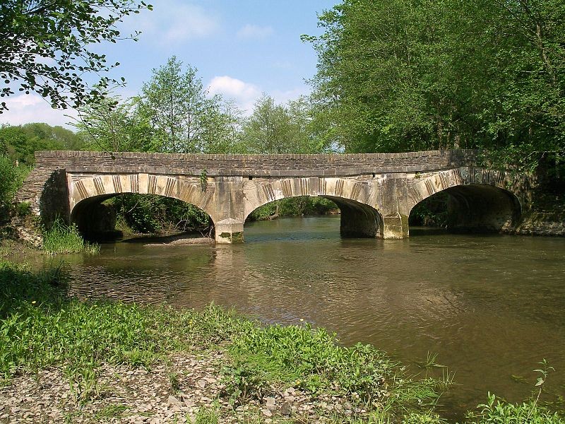 Photo de Pont de Sully à Castillon