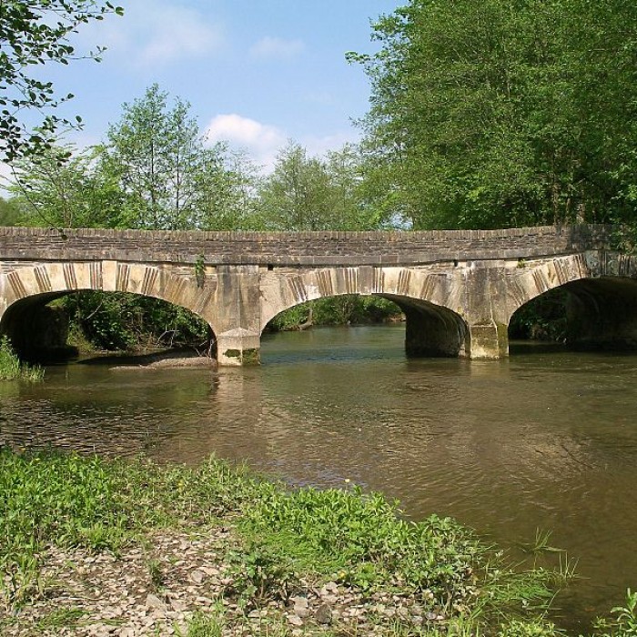 Photo de Pont dit Pont de Sully également sur commune de Castillon