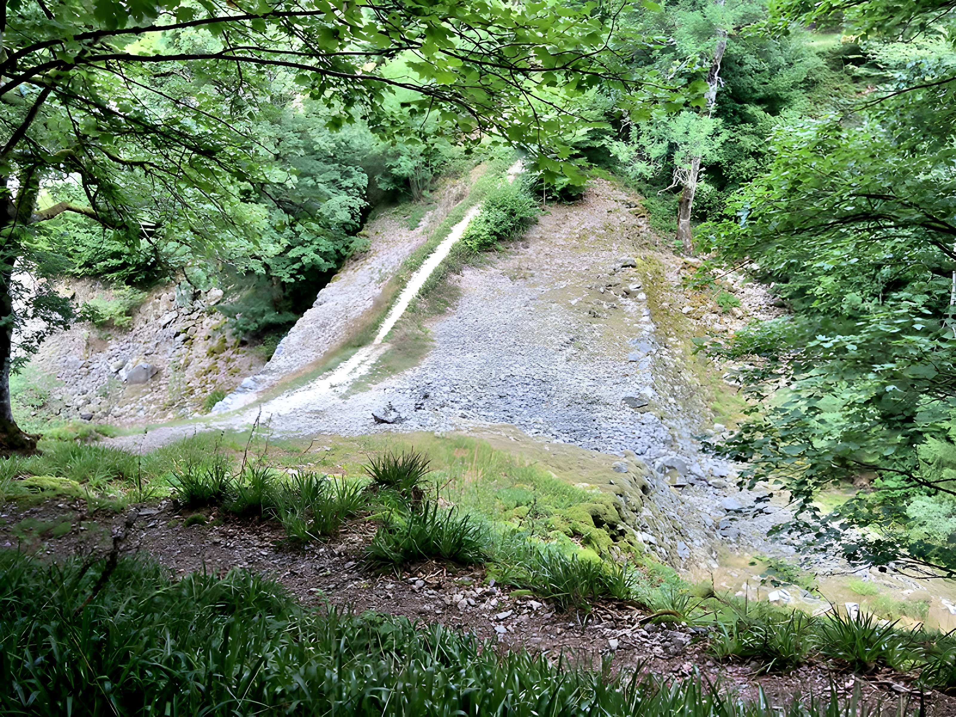 Ouvrage dit Pont des Fées (également sur commune de Saint-Etienne-lès-Remiremont)