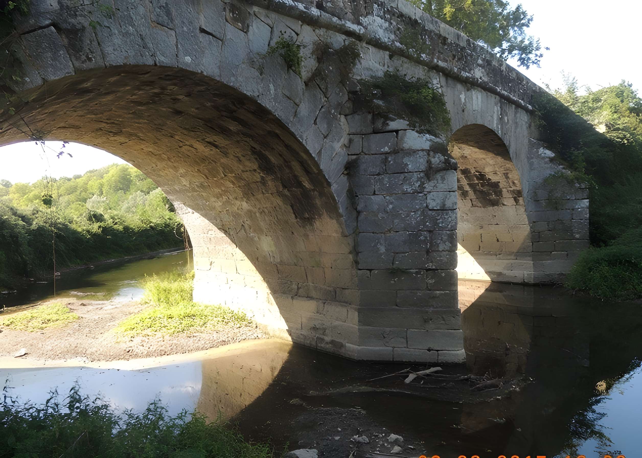 Pont des Romains d'Évry-Grégy-sur-Yerre 