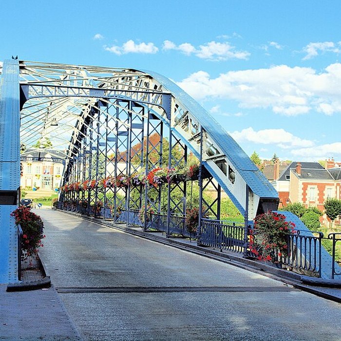 Photo de Pont Eiffel de Monéteau