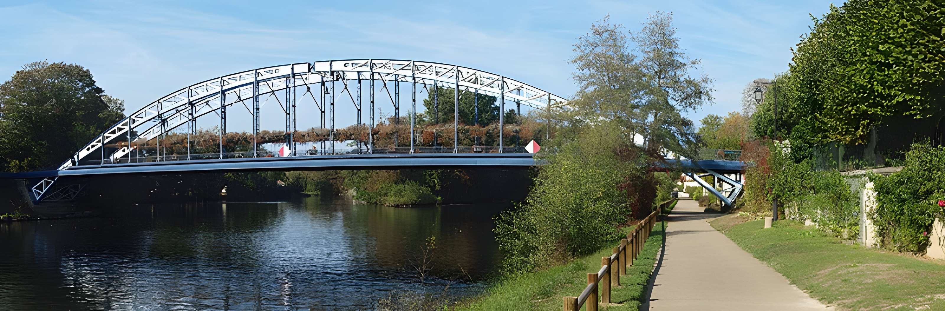 Pont Eiffel de Monéteau