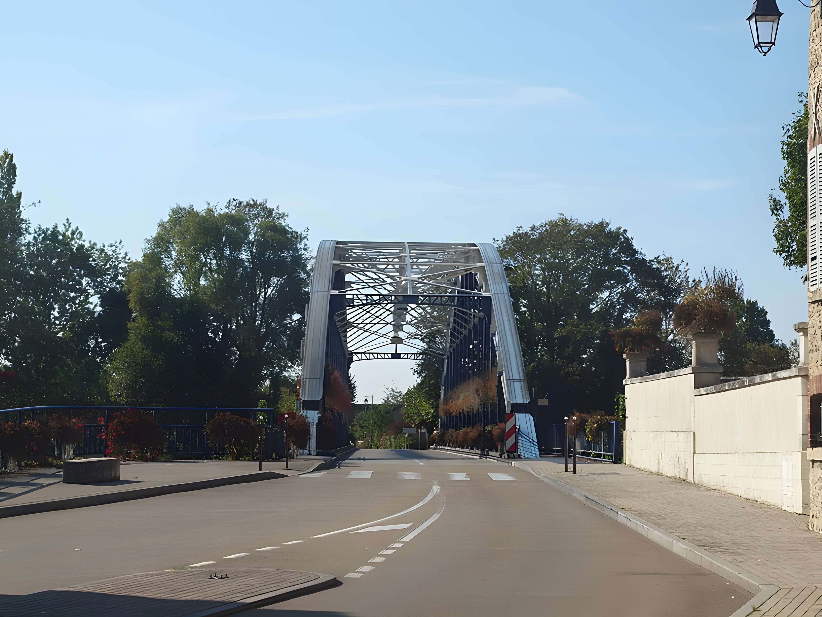 Pont Eiffel de Monéteau