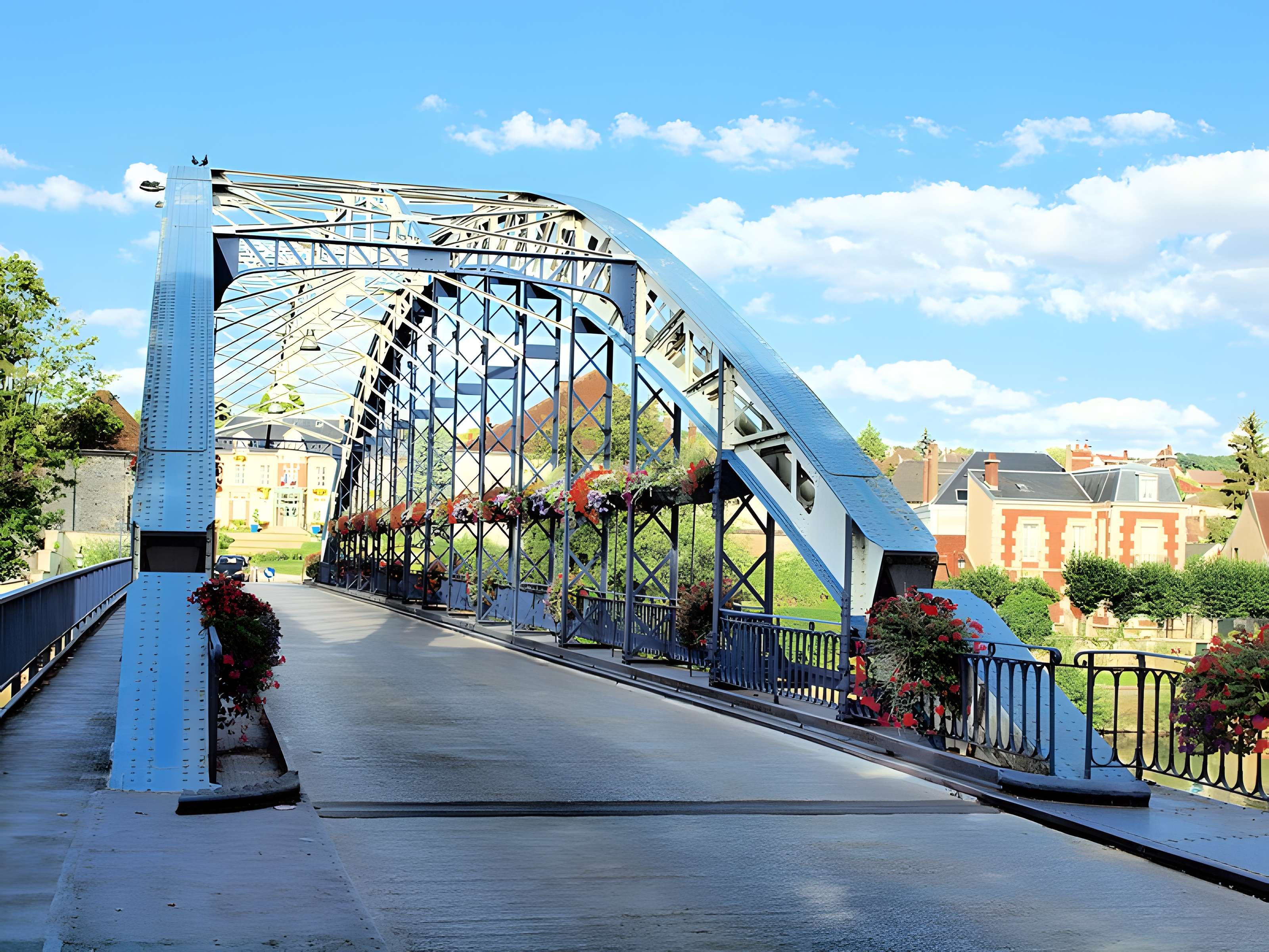Pont Eiffel de Monéteau