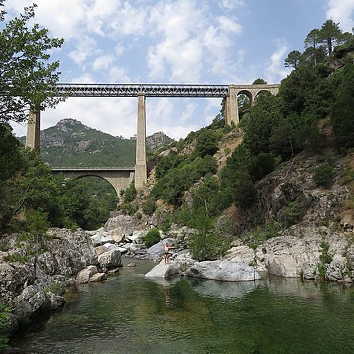 Photo de Viaduc sur le Vecchio ou pont Eiffel également sur commune de Vivario