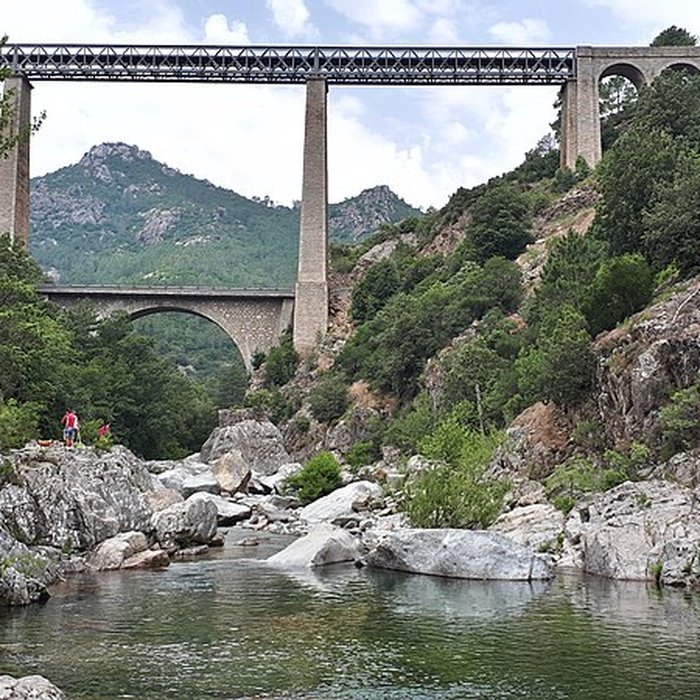 Photo de Viaduc sur le Vecchio ou pont Eiffel également sur commune de Vivario
