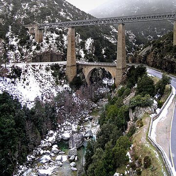 Viaduc sur le Vecchio ou pont Eiffel également sur commune de Vivario
