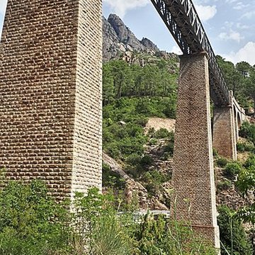Viaduc sur le Vecchio ou pont Eiffel également sur commune de Vivario