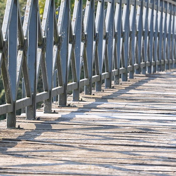 Photo de Pont métallique sur la rivière La Lanterne également sur commune de Bourguignon-lès-Conflans