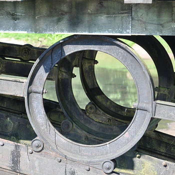 Photo de Pont métallique sur la rivière La Lanterne également sur commune de Bourguignon-lès-Conflans