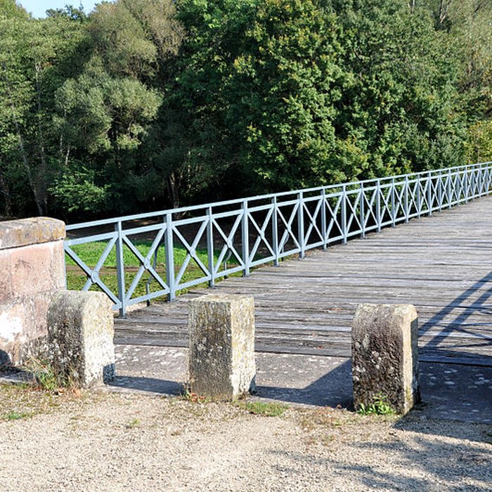 Photo de Pont métallique sur la rivière La Lanterne également sur commune de Bourguignon-lès-Conflans