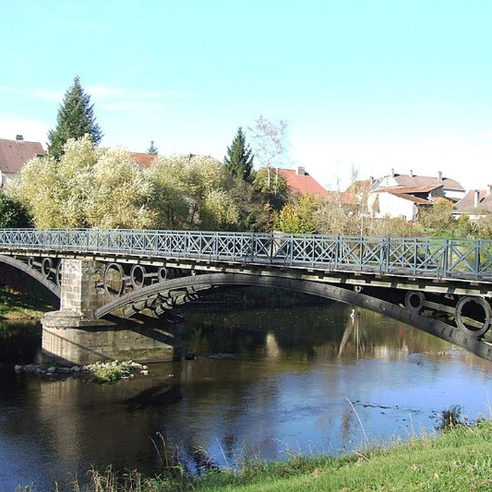 Photo de Pont métallique sur la rivière La Lanterne également sur commune de Bourguignon-lès-Conflans