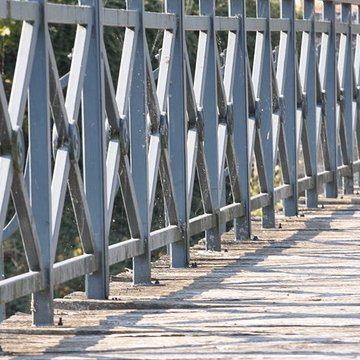 pont metallique sur la riviere la lanterne (egalement sur commune de bourguignon les conflans)