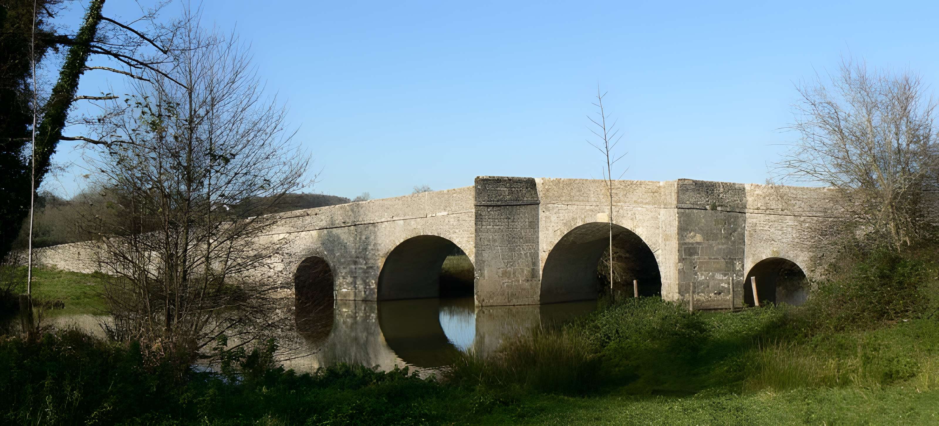 Pont sur la Charente à Chatain