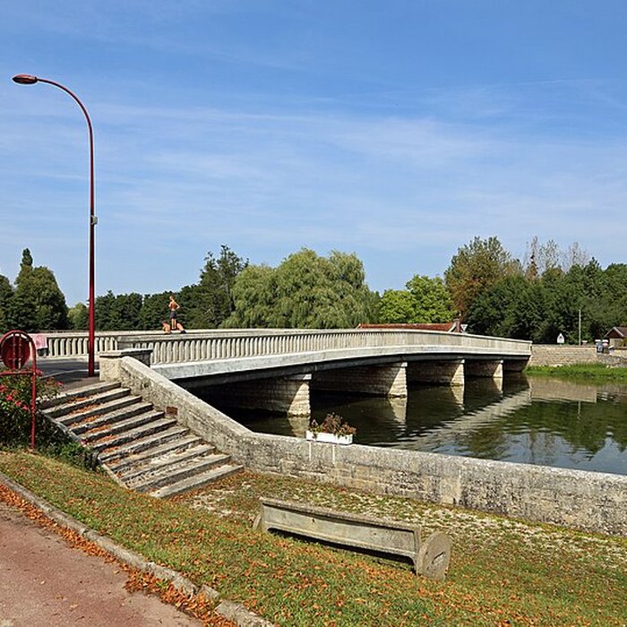 Photo de Pont sur la Seine à Fouchères
