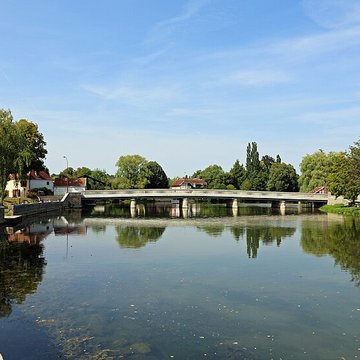 Pont sur la Seine à Fouchères