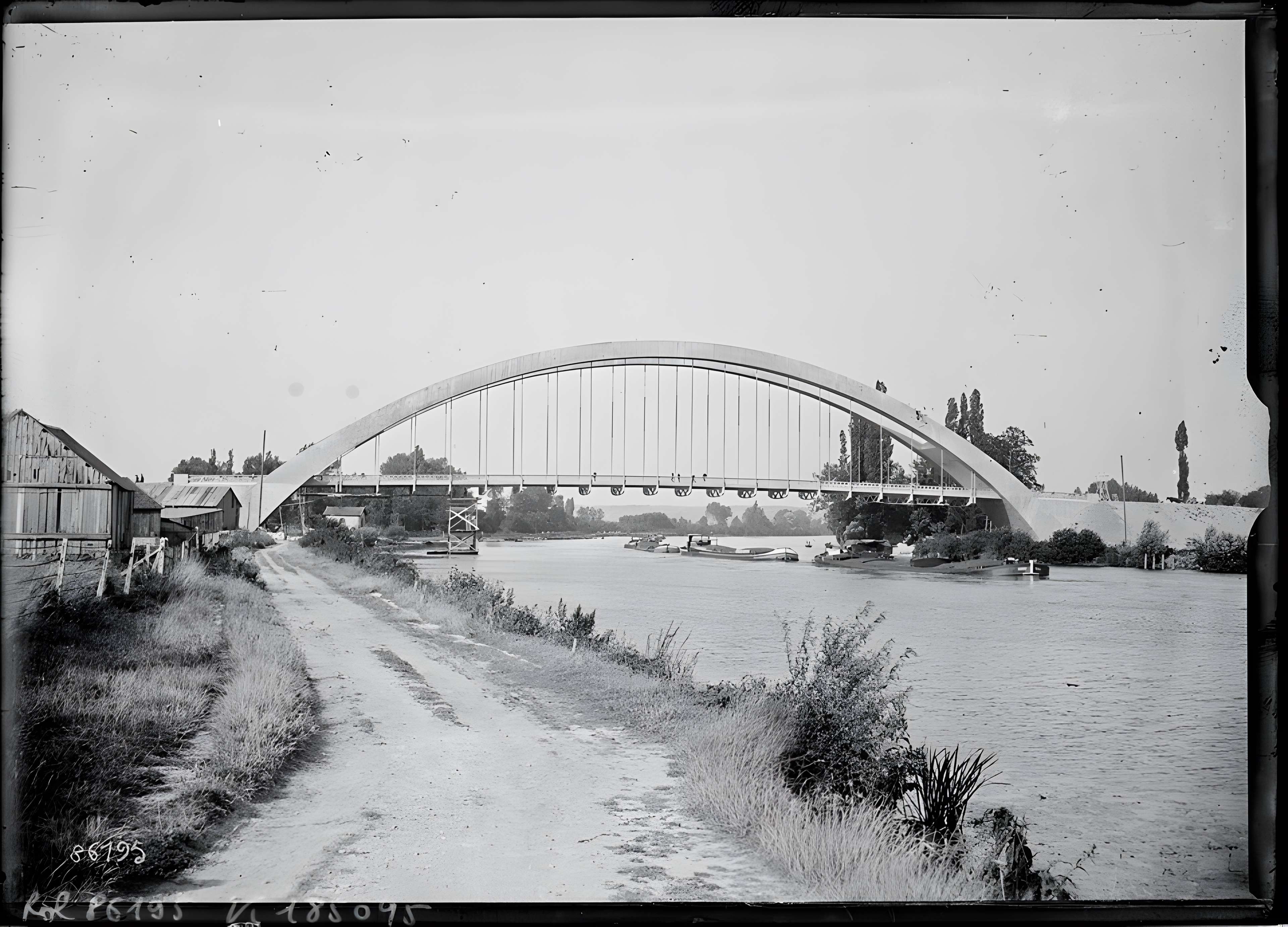 Pont sur la seine de Saint-Pierre-du-Vauvray