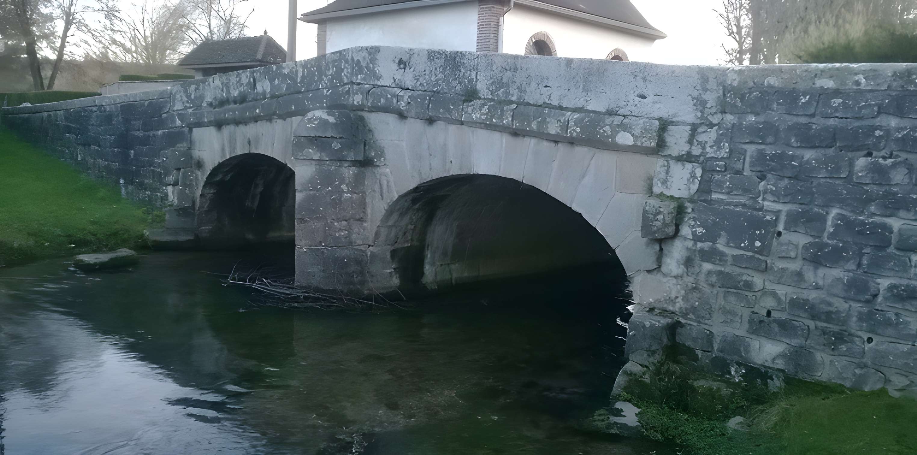 Pont sur la Vanne de Villemaur-sur-Vanne 