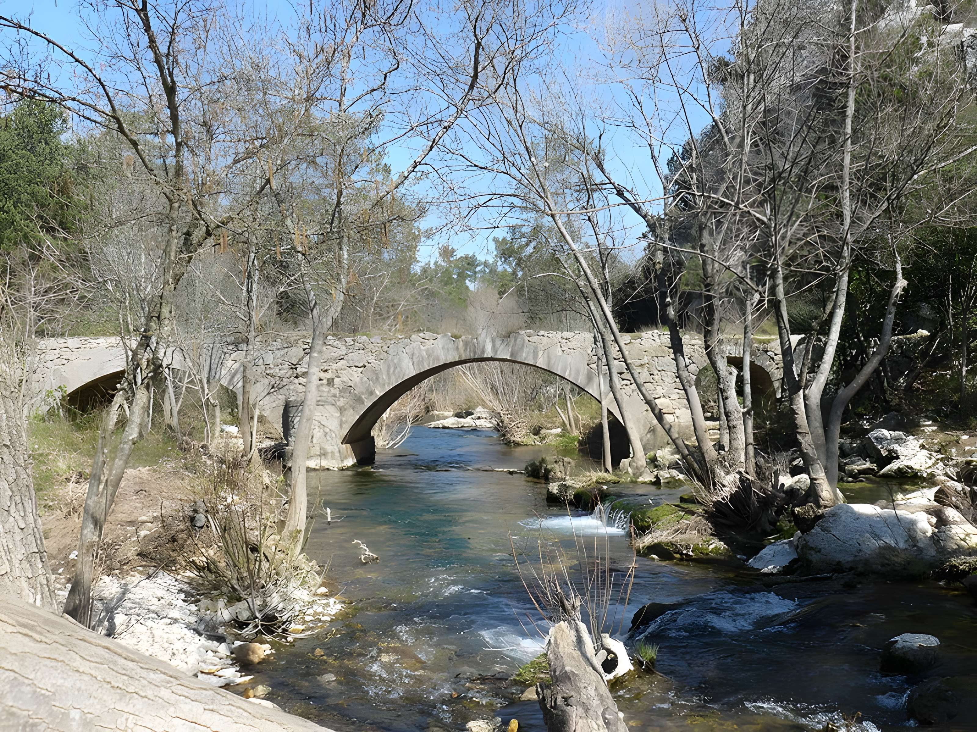 Pont sur le Caramy de Tourves 