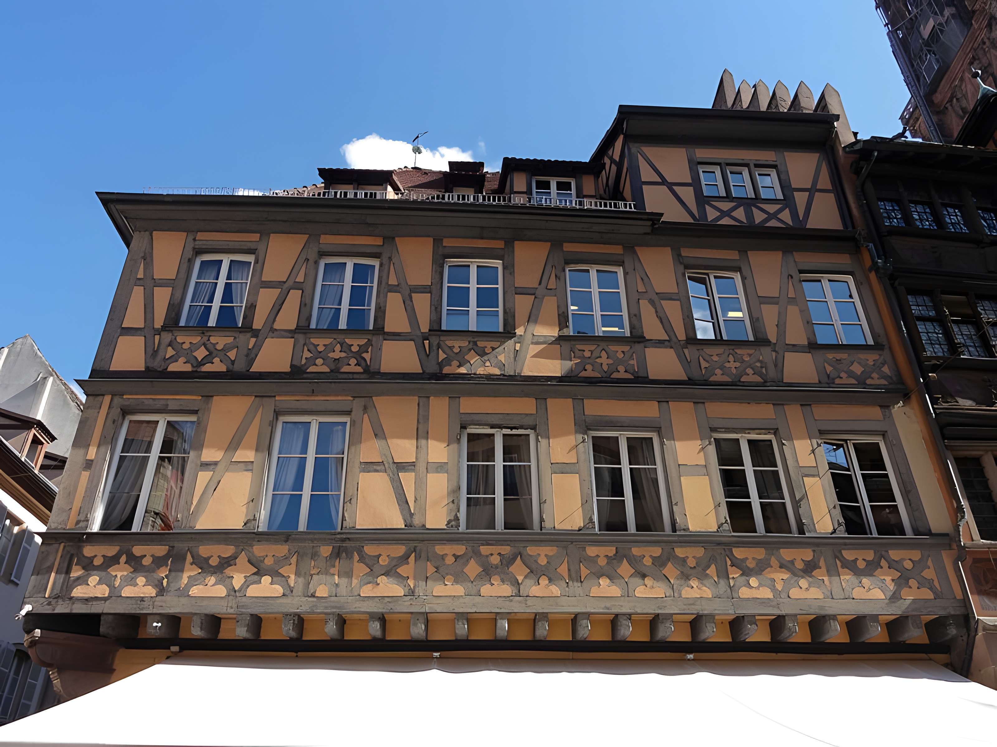 Immeuble au 22 Rue des Hallebardes à Strasbourg