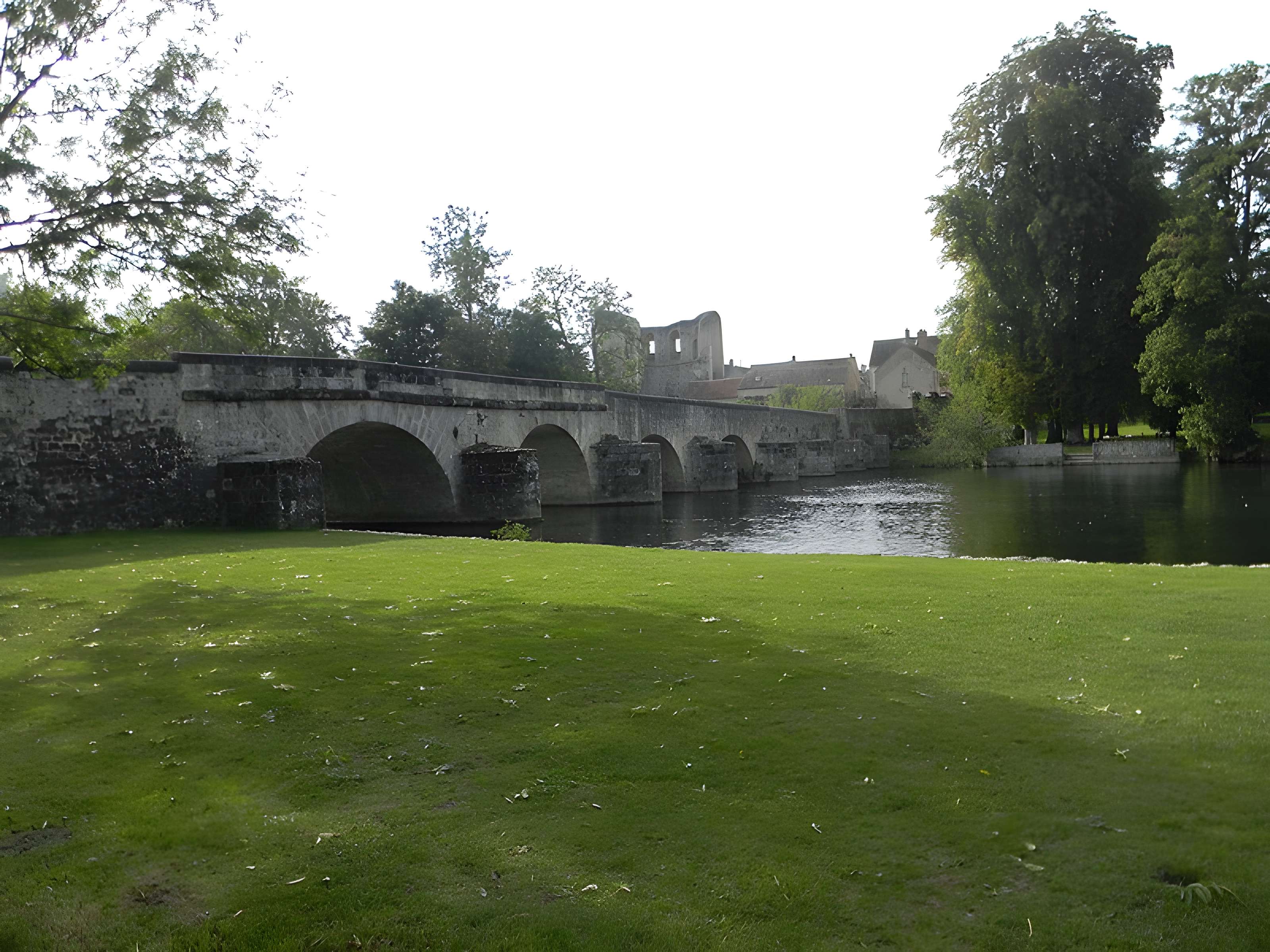 Pont sur le Loing à Grez-sur-Loing
