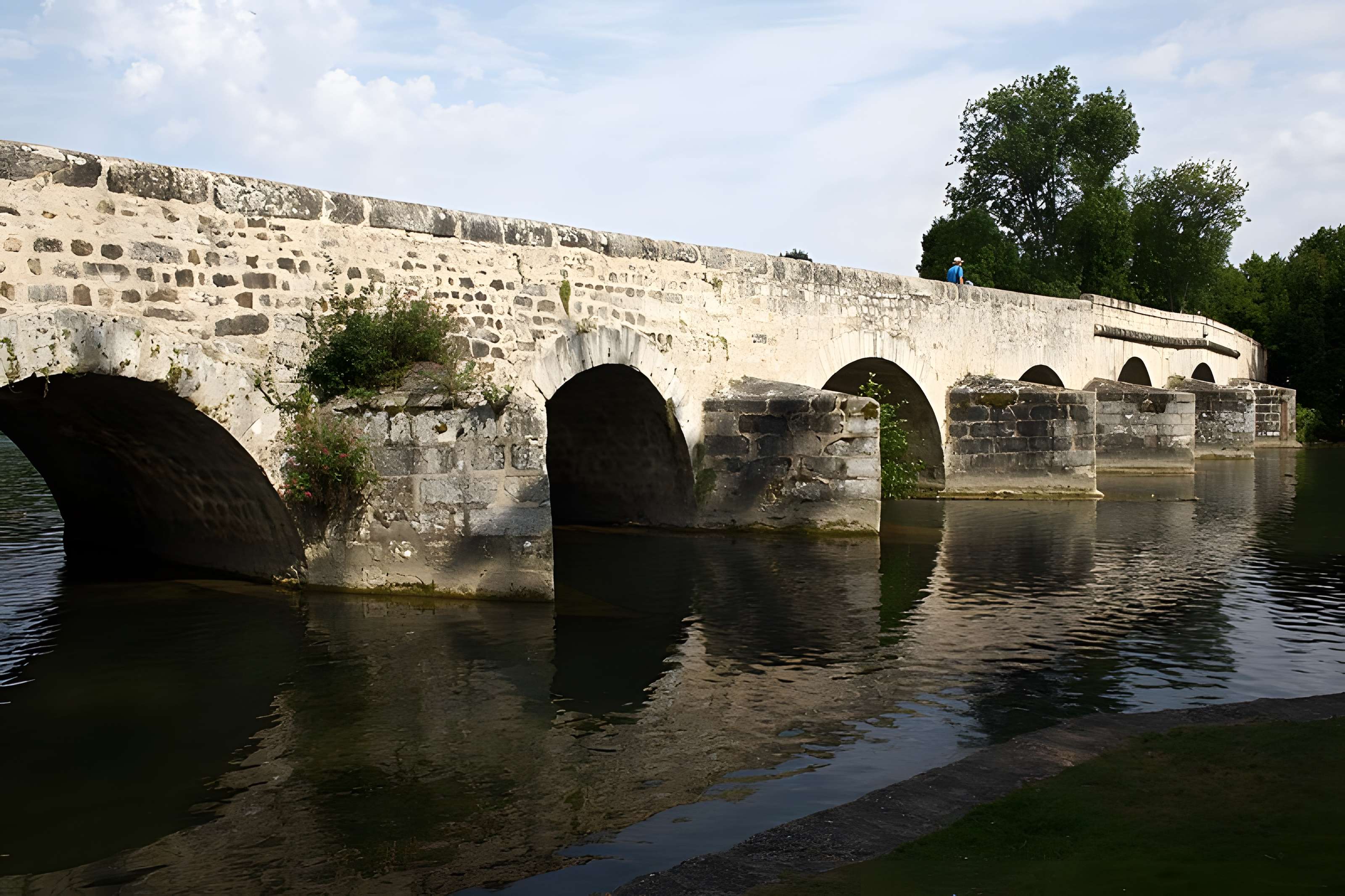 Pont sur le Loing à Grez-sur-Loing