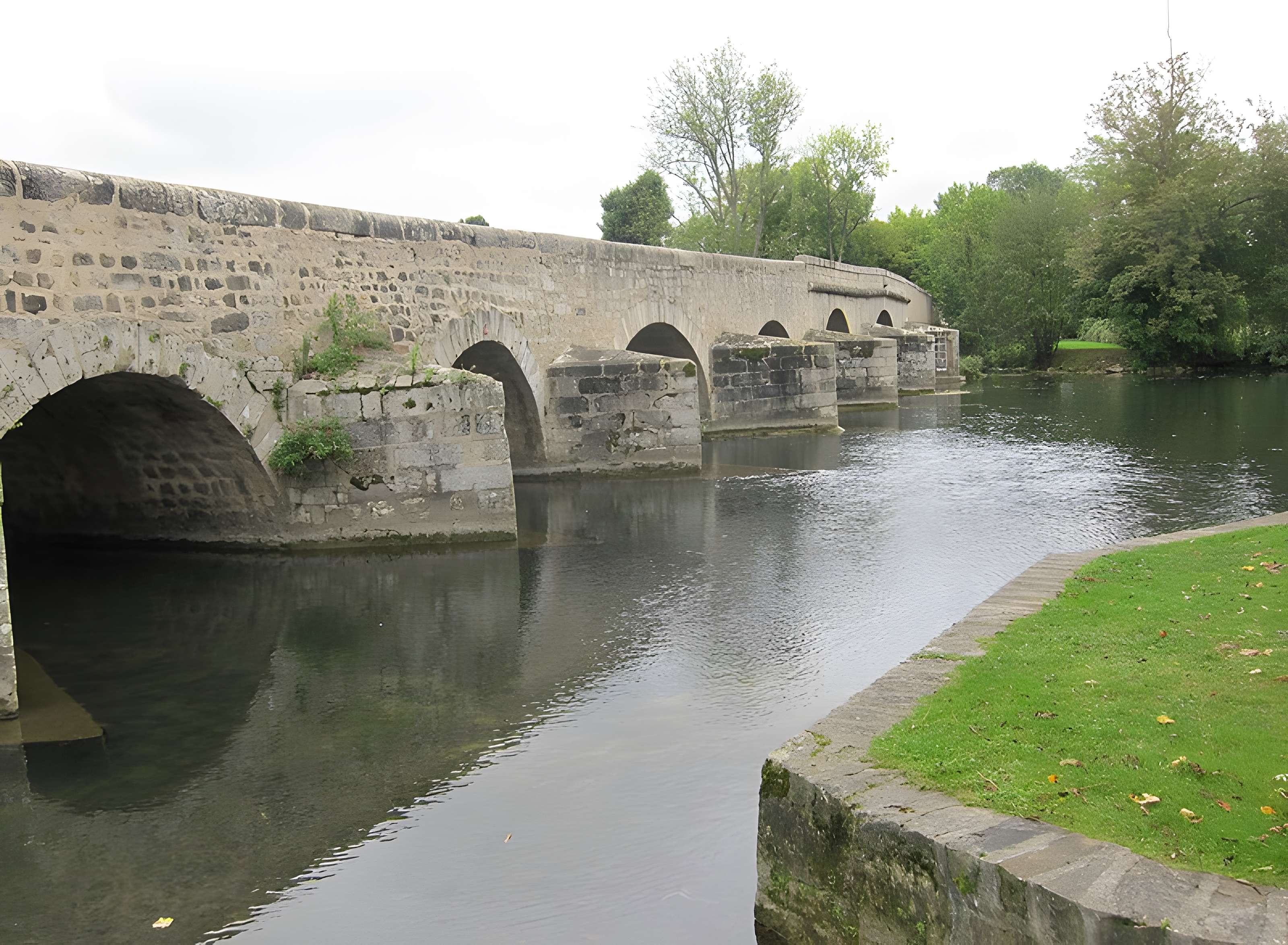 Pont sur le Loing à Grez-sur-Loing