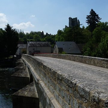 Pont sur le Loir à Lavardin
