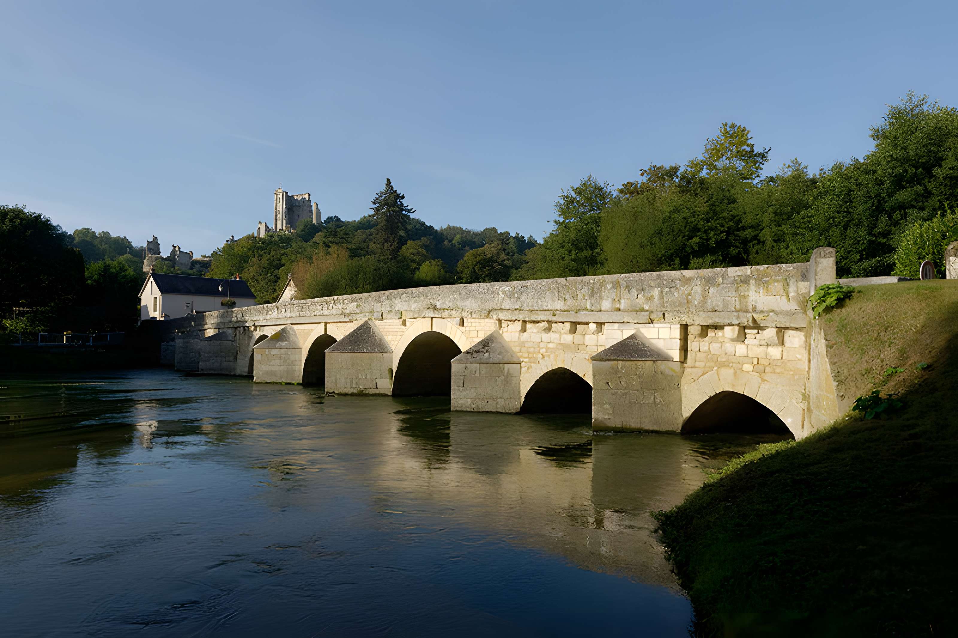 Pont sur le Loir à Lavardin