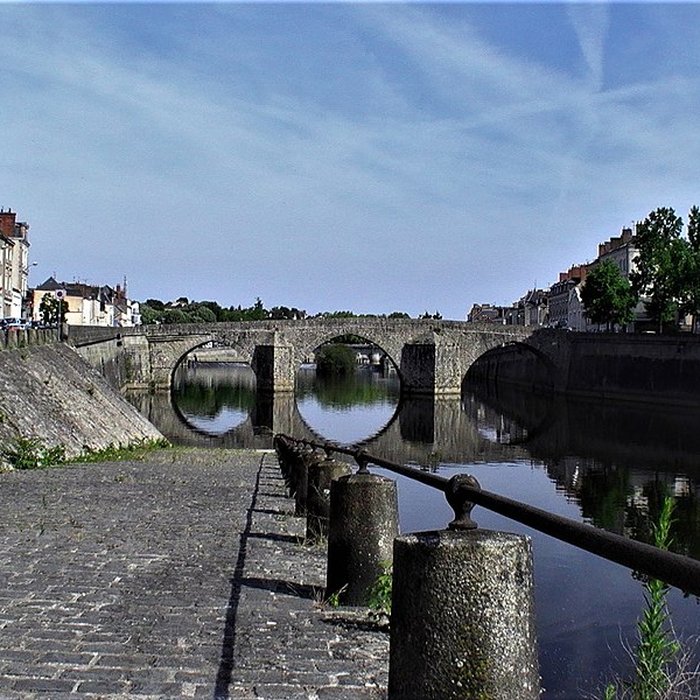 Photo de Pont Vieux de Laval