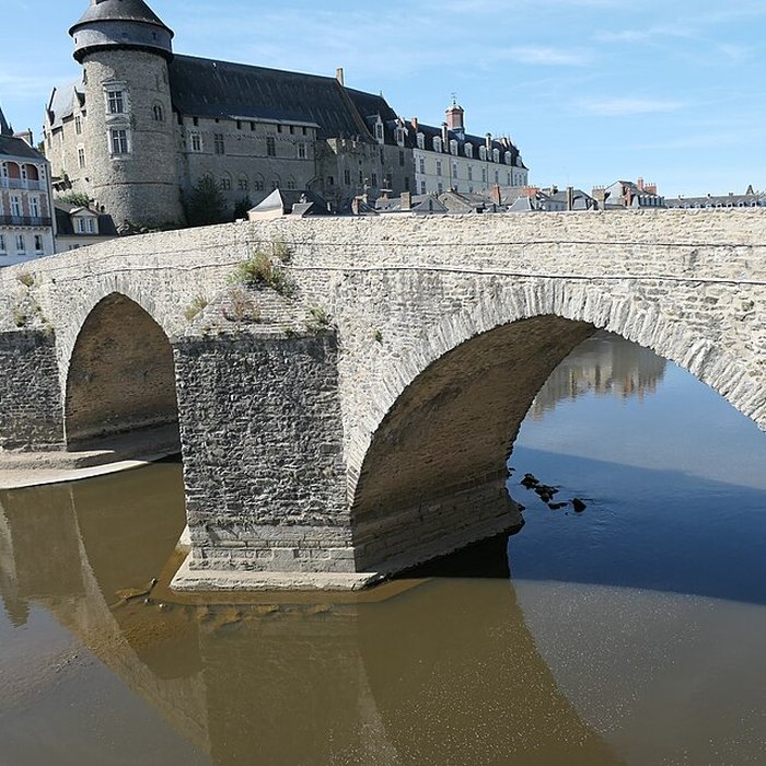 Photo de Pont Vieux de Laval