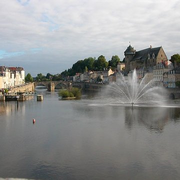 Pont Vieux de Laval